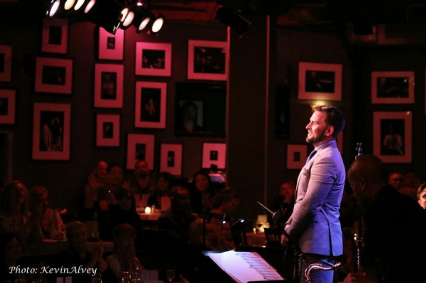 Photo Flash: Daniel Reichard Performs in Broadway at Birdland Series  Image