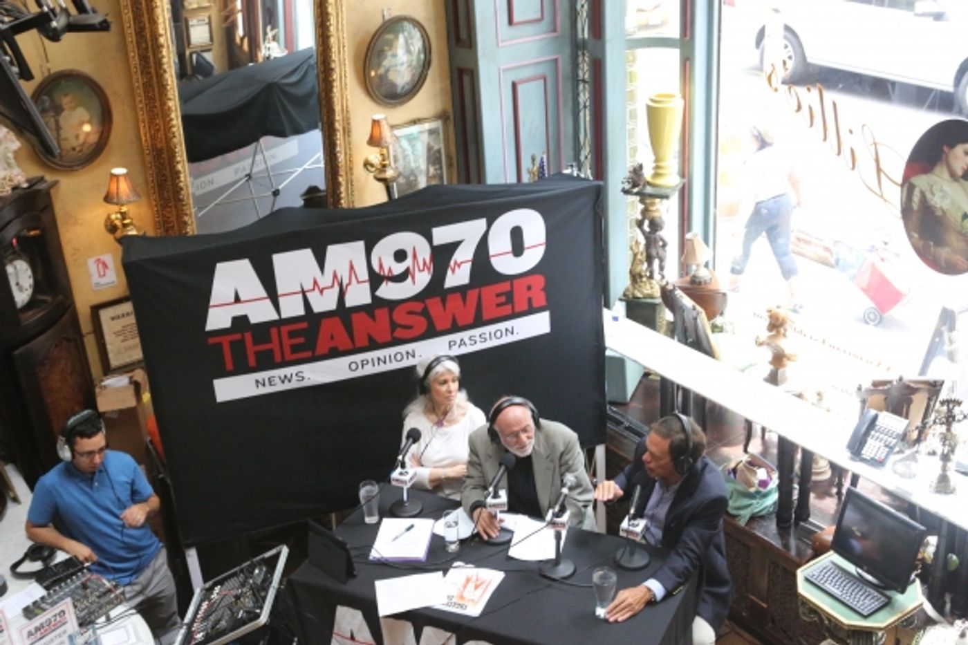 Photo Coverage: BACKSTAGE WITH PETER LEDONNE Broadcasts from Lillie's  Image