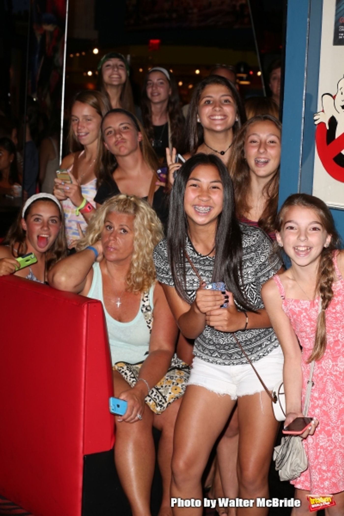 Photo Coverage: Inside Jake Miller's Handprinting Ceremony at Planet Hollywood  Image