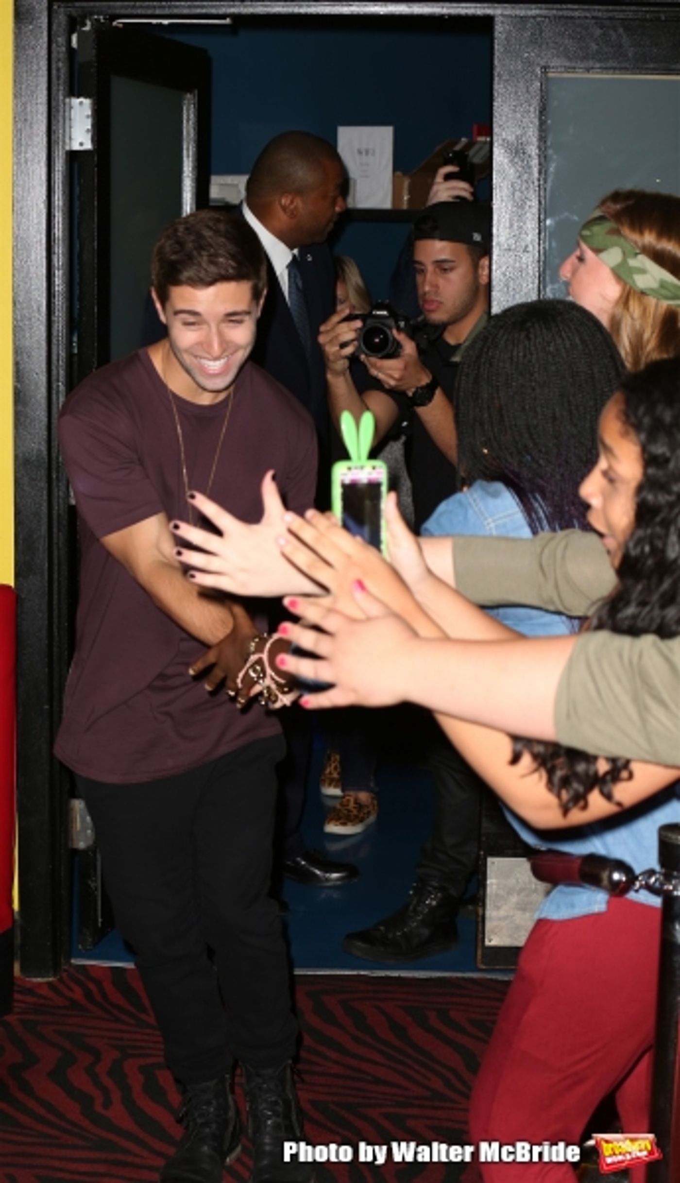 Photo Coverage: Inside Jake Miller's Handprinting Ceremony at Planet Hollywood  Image