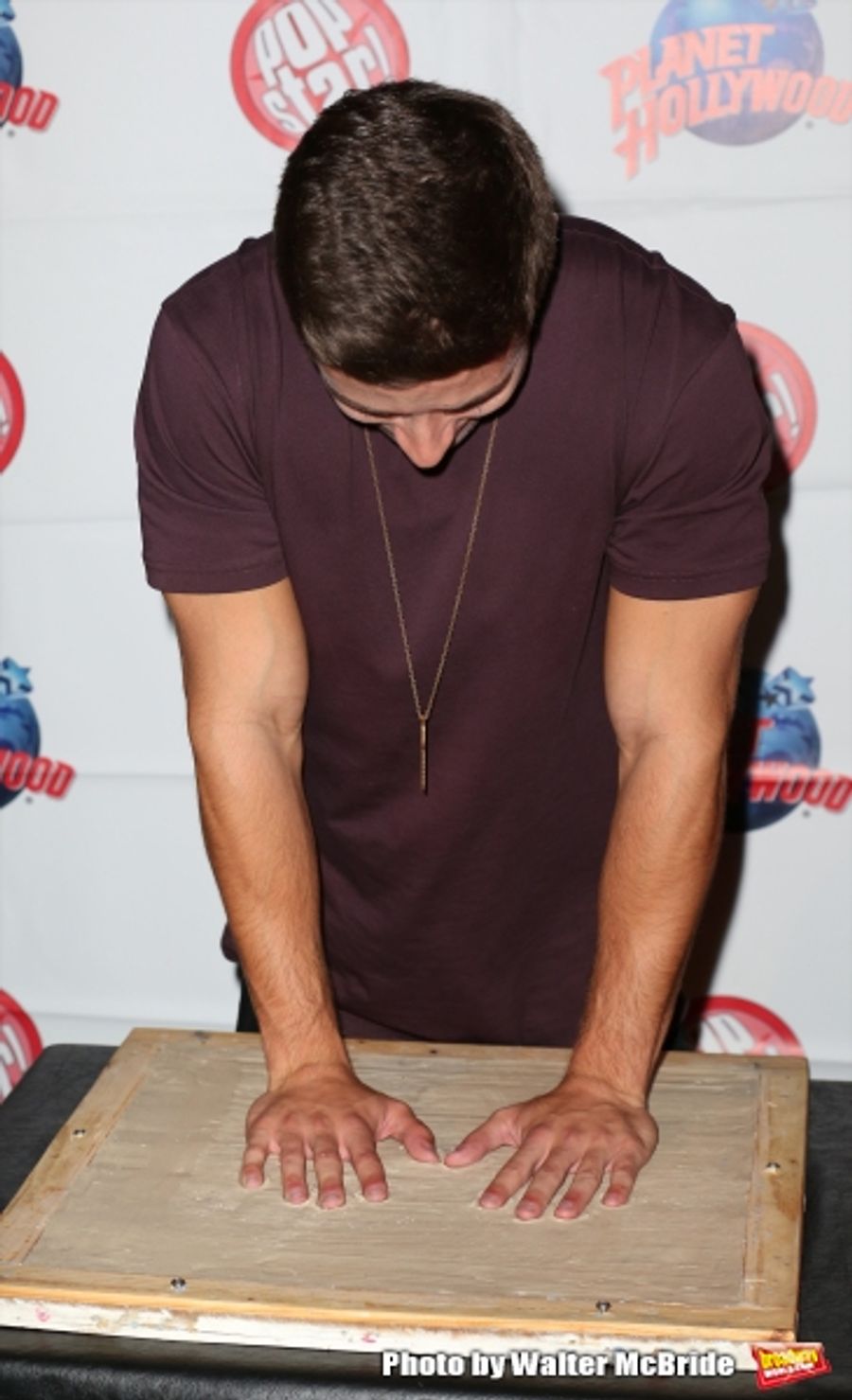 Photo Coverage: Inside Jake Miller's Handprinting Ceremony at Planet Hollywood  Image