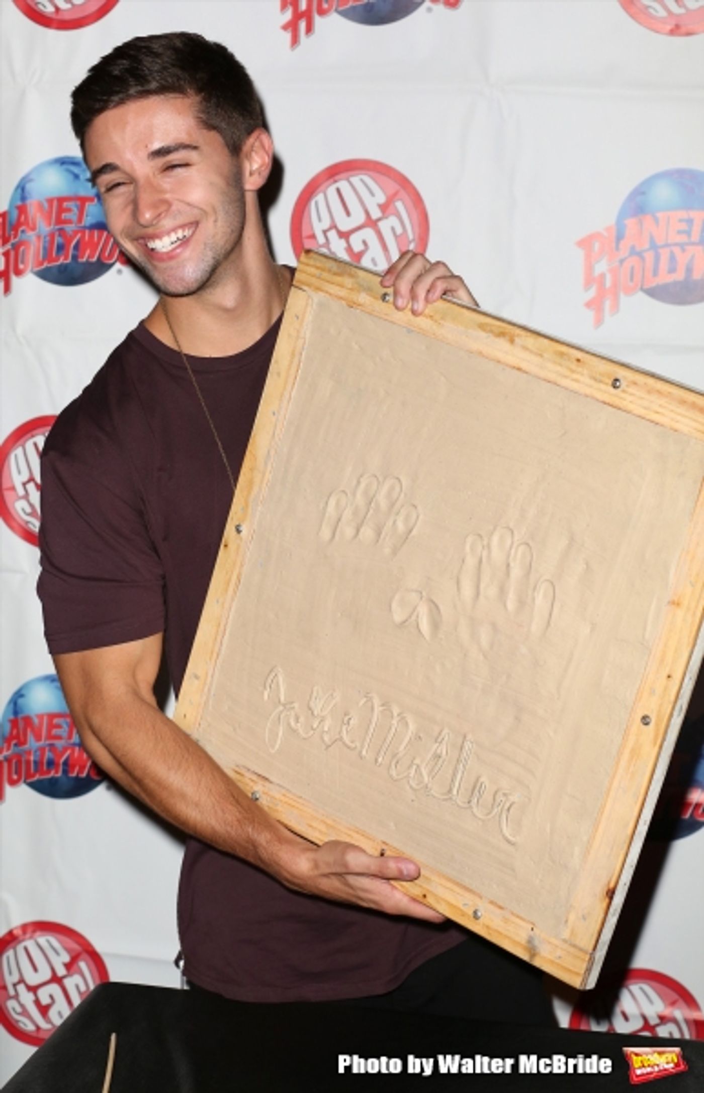 Photo Coverage: Inside Jake Miller's Handprinting Ceremony at Planet Hollywood  Image