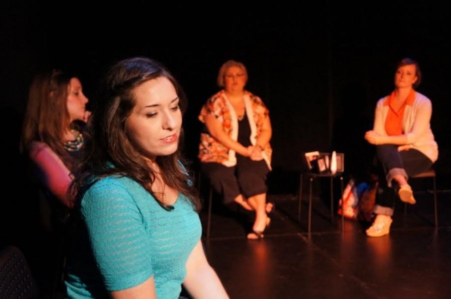 Photo Flash: First Look at World Premiere of Sara Cooper's THINGS I LEFT ON LONG ISLAND Image