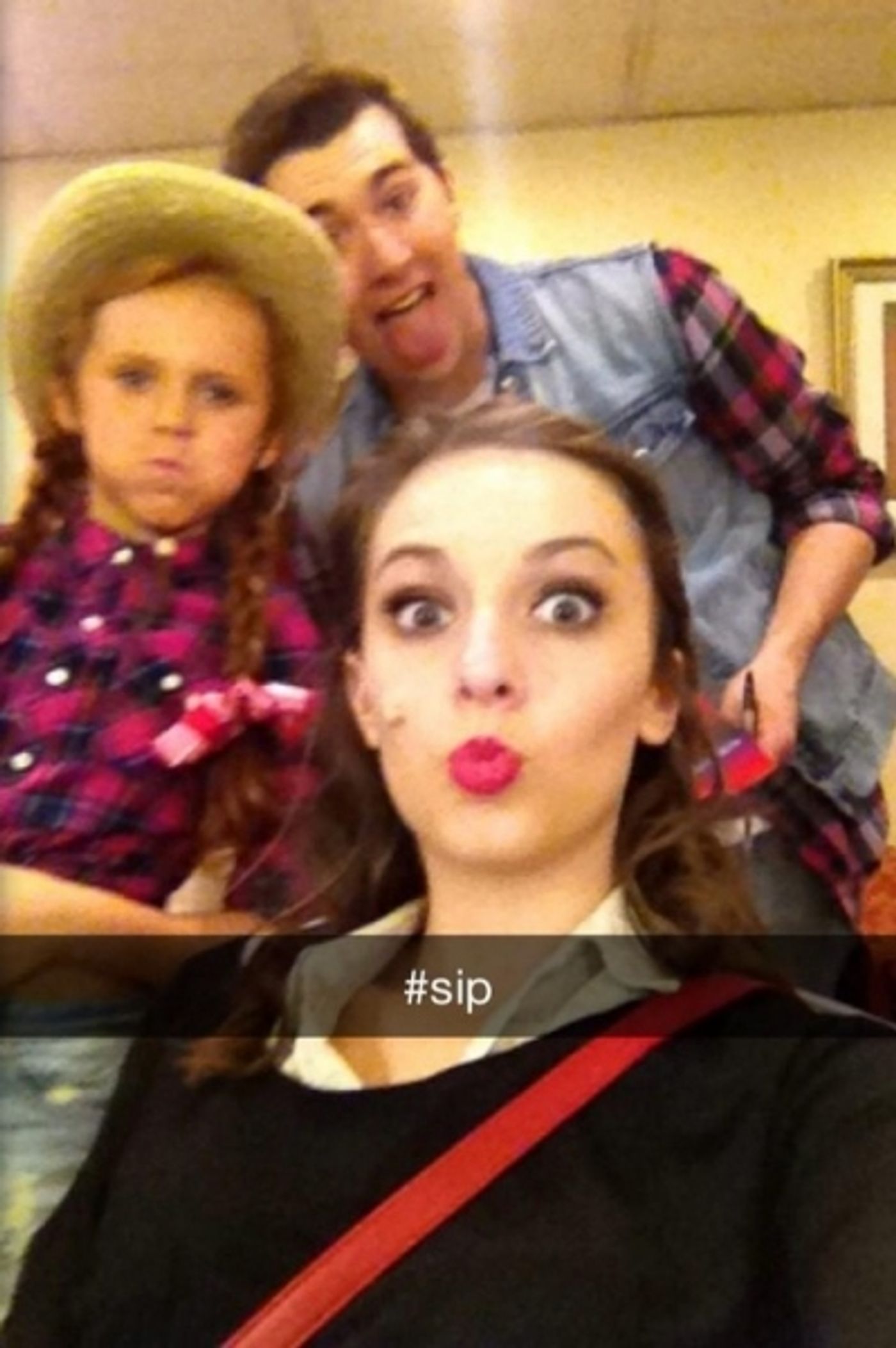 Photo Flash: Saturday Intermission Pics, Aug 9 - West End Casts Support THE PHILIPPINE DREAM and More!  Image