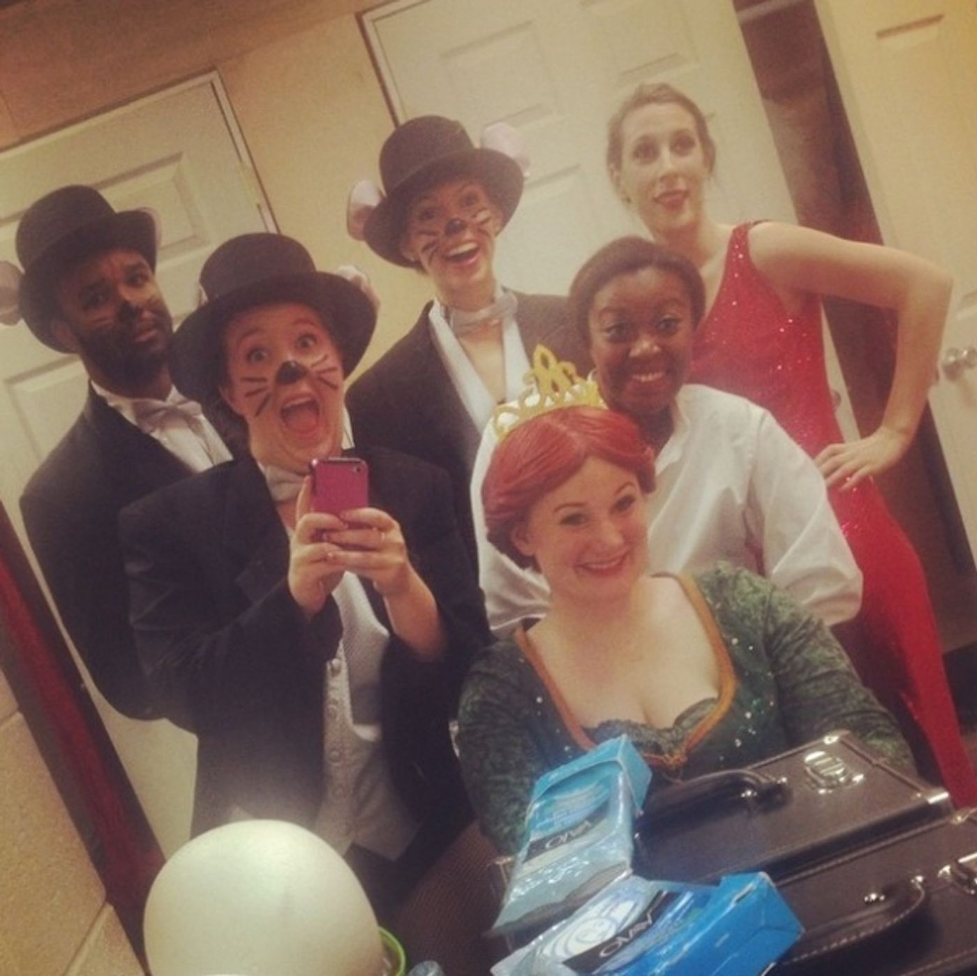 Photo Flash: Saturday Intermission Pics, Aug 9 - West End Casts Support THE PHILIPPINE DREAM and More!  Image