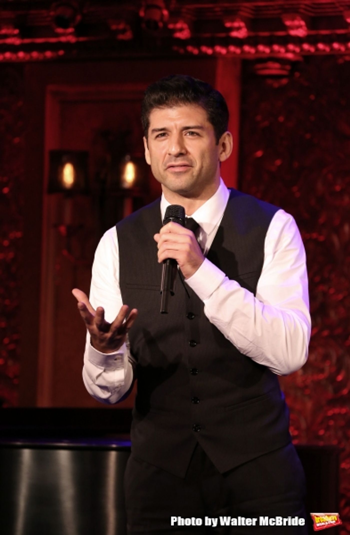Photo Coverage: Tony Yazbeck Previews THE FLOOR ABOVE ME at 54 Below  Image