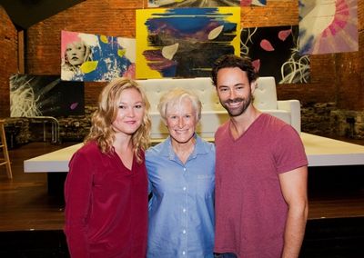 Julia Stiles, Glenn Close, James Wirt Photo