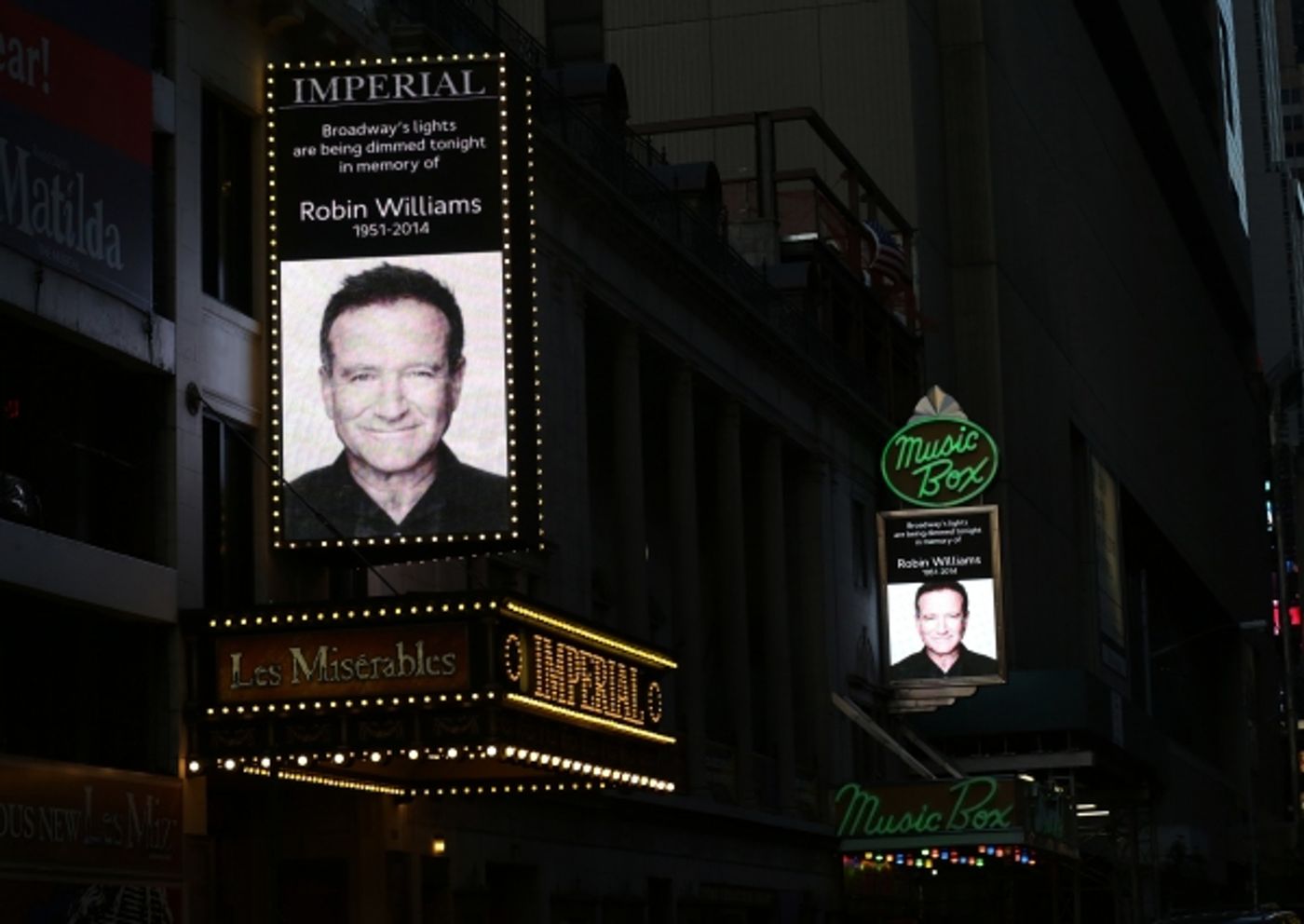 Photo Coverage: Broadway Theaters Dim Lights to Honor Robin Williams Photo Coverage: Broadway Theaters Dim Lights to Honor Robin Williams Image
