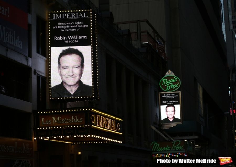 Photo Coverage: Broadway and Times Square Tribute the Late Robin Williams Image