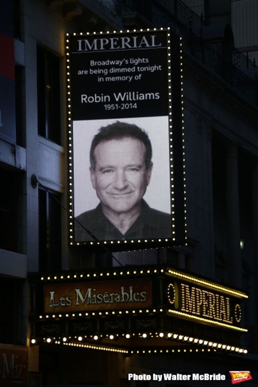 Photo Coverage: Broadway and Times Square Tribute the Late Robin Williams Image