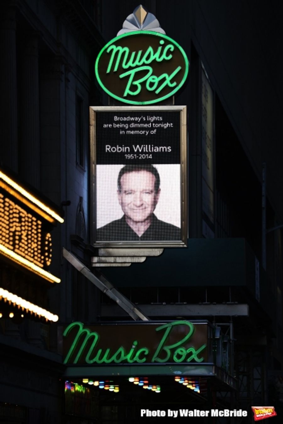 Photo Coverage: Broadway and Times Square Tribute the Late Robin Williams Image