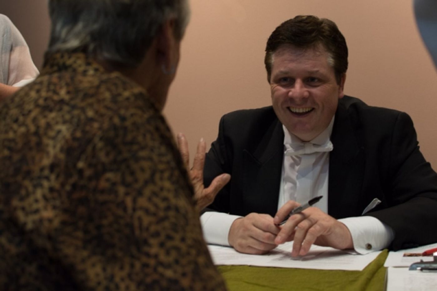 Photo Flash: Anthony Kearns Performs in Sacramento  Image