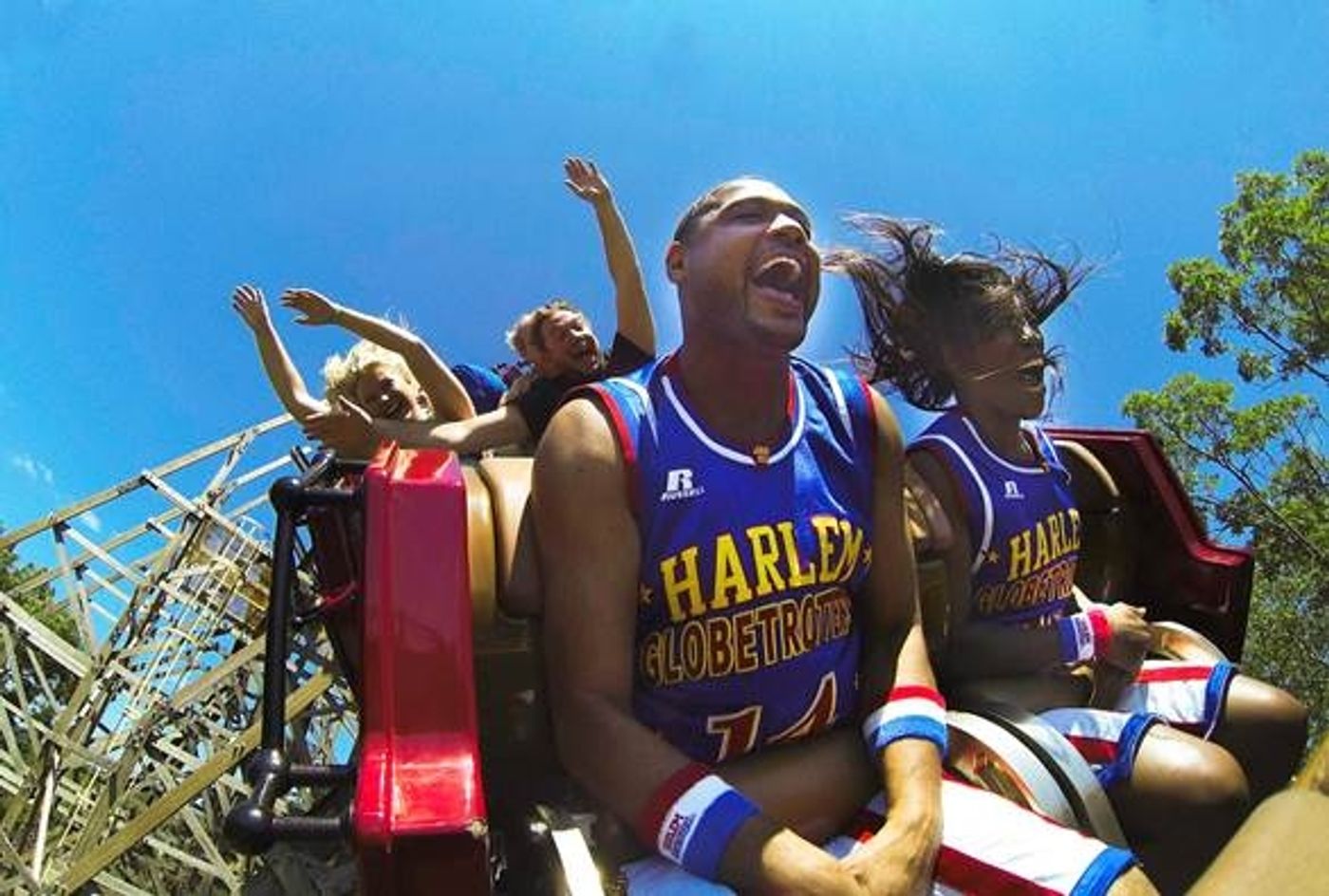 Photo Flash: Harlem Globetrotters Flip Head Over Heels at Silver Dollar City; Show Set for June 2015  Image