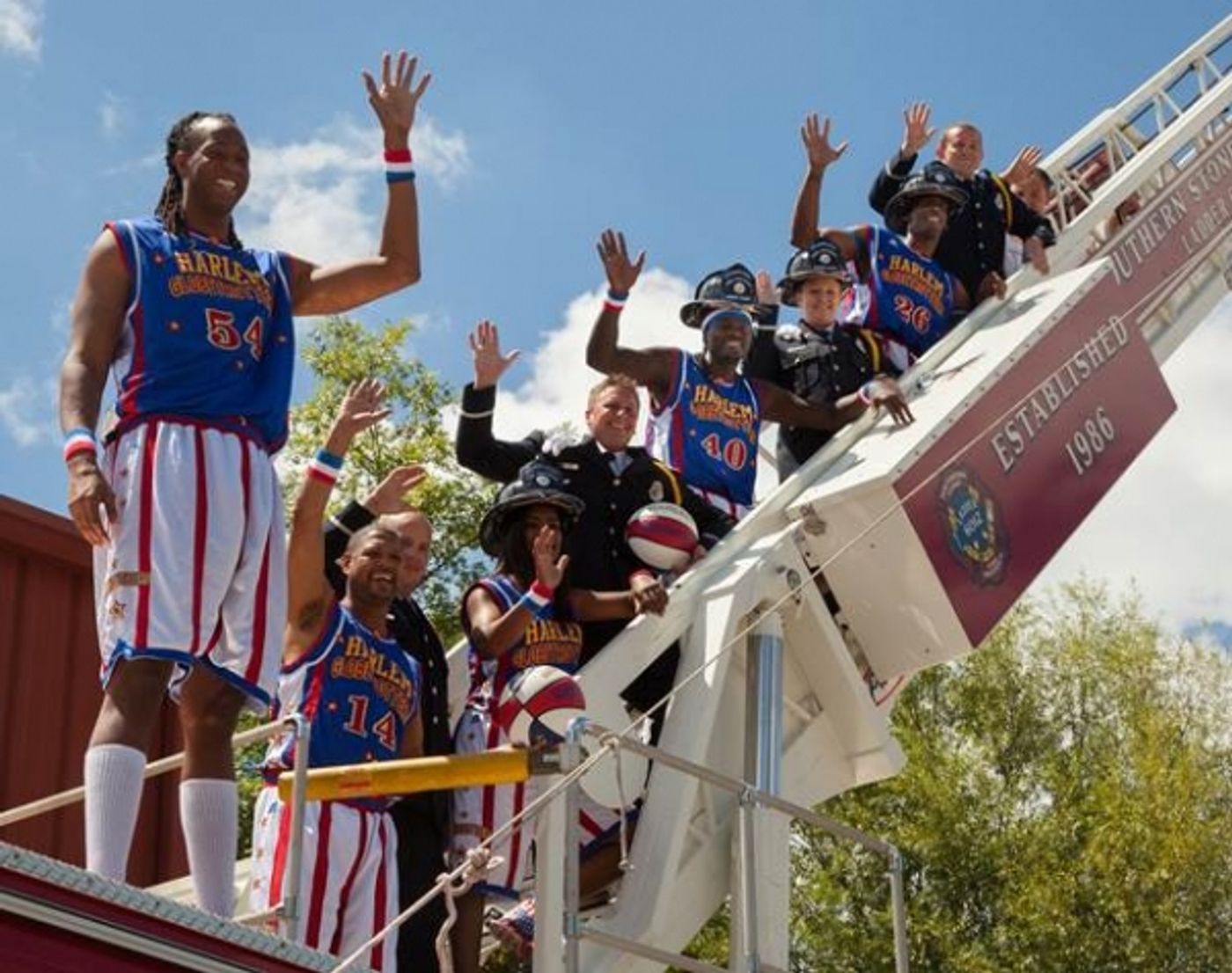 Photo Flash: Harlem Globetrotters Flip Head Over Heels at Silver Dollar City; Show Set for June 2015  Image