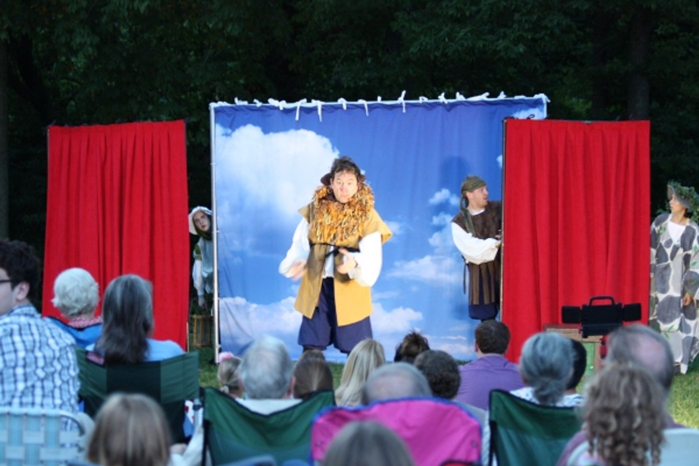 Photo Flash: First Look at MACBETH and A MIDSUMMER NIGHT'S DREAM at Cincinnati's FREE Shakespeare in the Park  Image