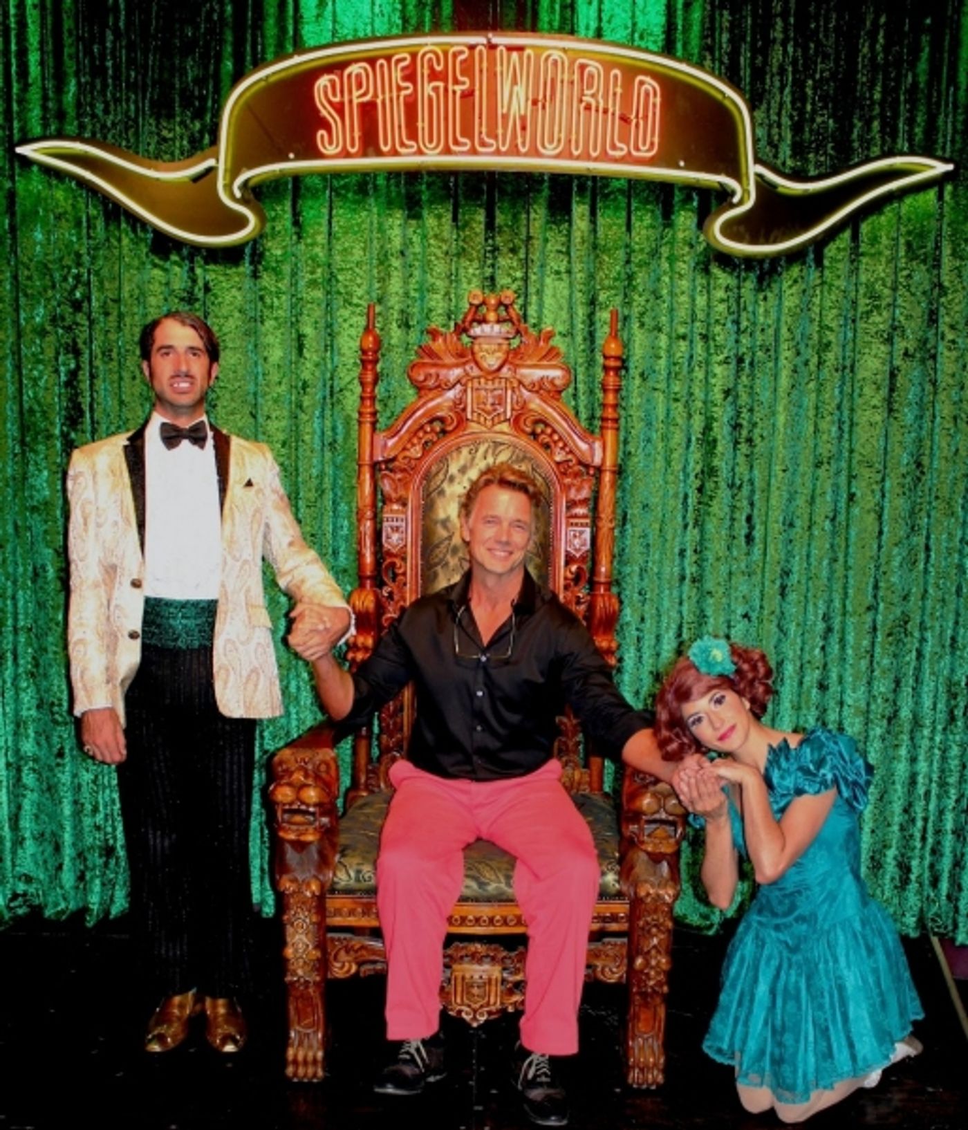Photo Flash: TV Star John Schneider Attends ABSINTHE at Caesars Palace  Image