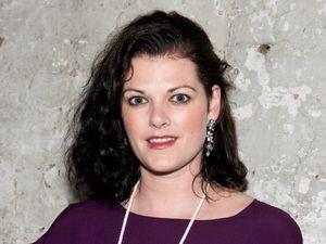 KATE SHINDLE @ BroadwayWorld KATE SHINDLE Photo