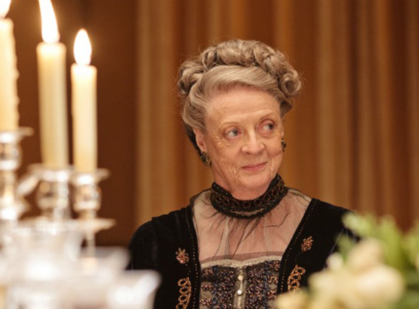 BWW Profile: Dame Maggie Smith Emmy-Nominated Star of Stage and Screen  Image