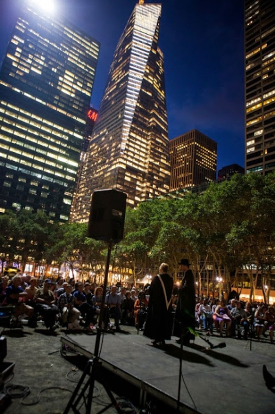 Photo Flash: First Look at Boomerang Theatre's LOVE'S LABOUR'S LOST at Bryant Park Image