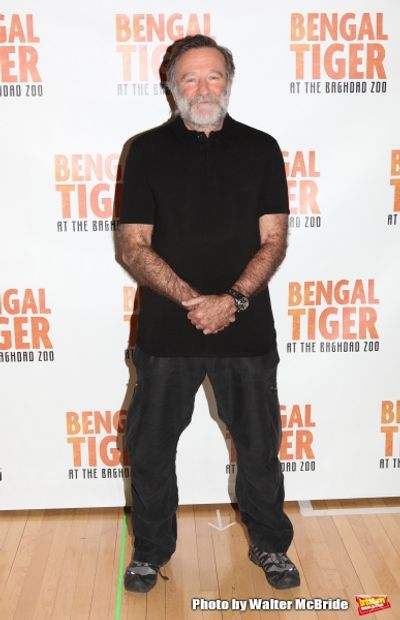 Robin Williams.attend the ''Bengal Tiger at The Baghdad Zoo'' Meet & Greet during Reh Photo