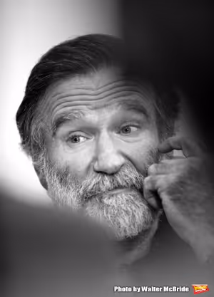 Robin Williams attend the ''Bengal Tiger at The Baghdad Zoo'' Meet & Greet during Reh Photo