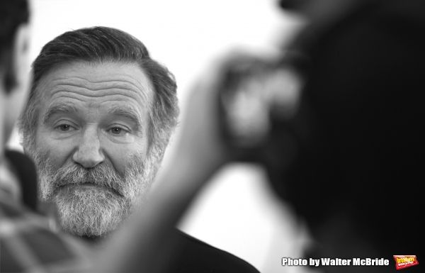 Robin Williams attend the ''Bengal Tiger at The Baghdad Zoo'' Meet & Greet during Reh Photo