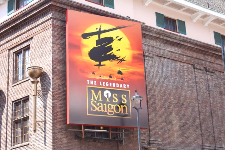 Photo Coverage: Behind The Scenes - Hugh Maynard Of MISS SAIGON! Image