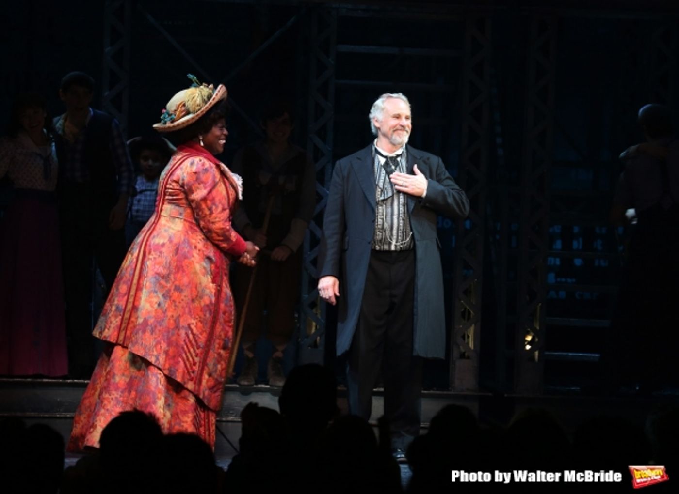 Photo Coverage: NEWSIES Cast Takes Final Broadway Bows at Nederlander Theatre!  Image