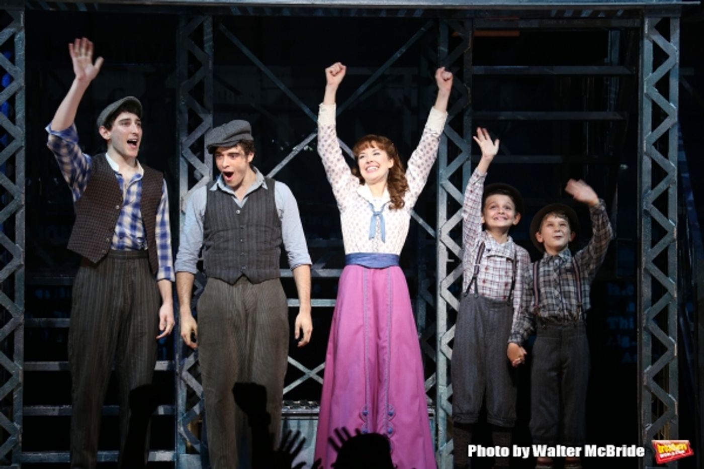 Photo Coverage: NEWSIES Cast Takes Final Broadway Bows at Nederlander Theatre!  Image