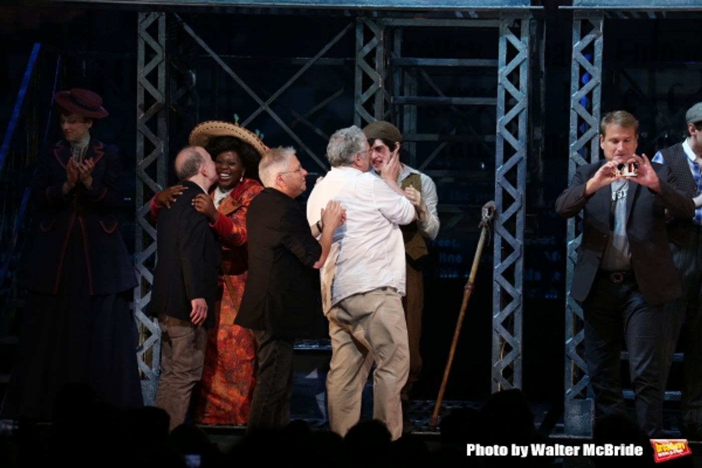 Photo Coverage: NEWSIES Cast Takes Final Broadway Bows at Nederlander Theatre!  Image