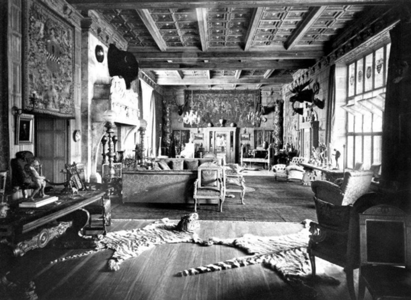 Photo Flash: Behind the Scenes - Historic Hamptons Mansion Gala Benefits Southampton Historical Museum  Image