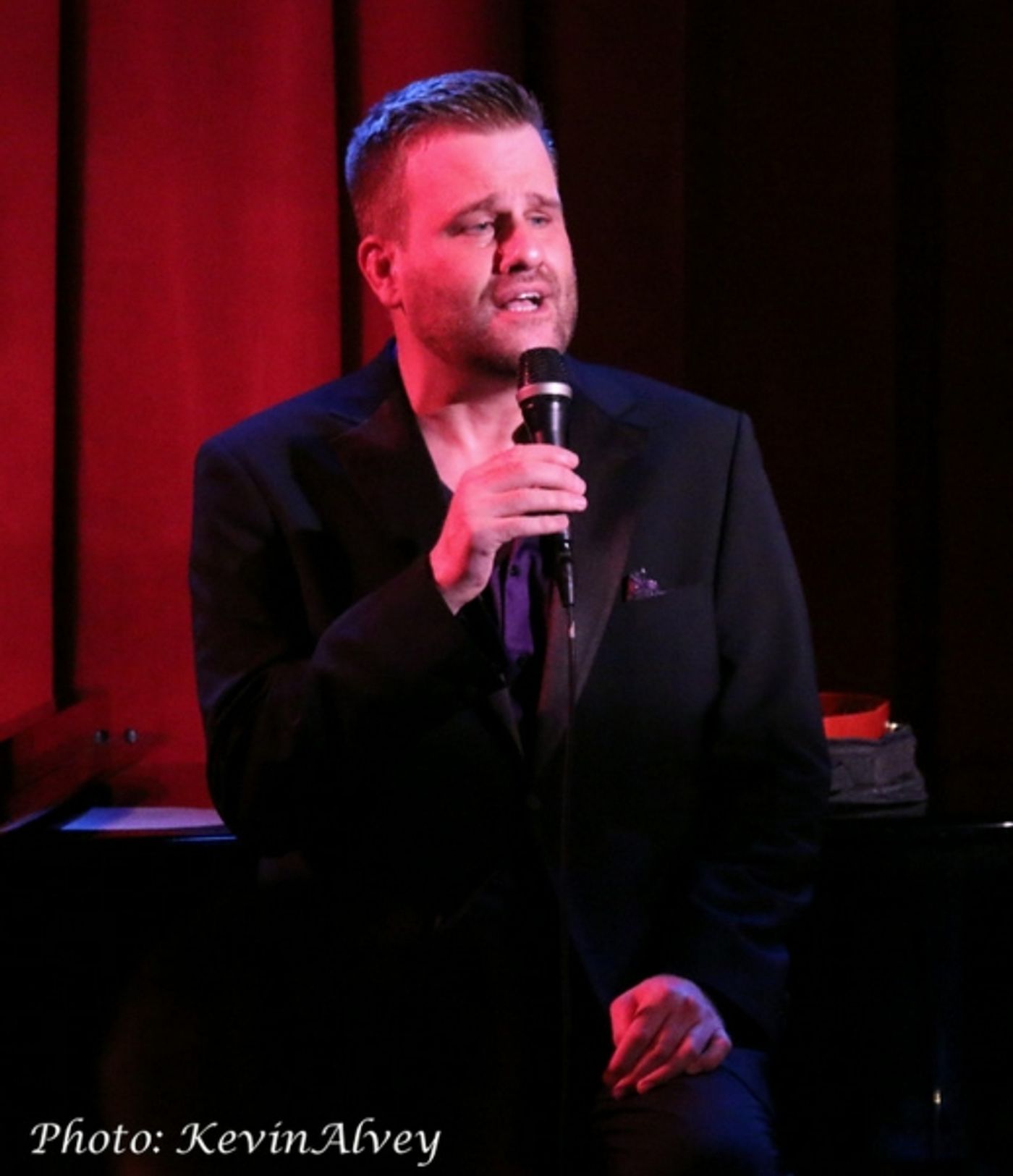 Photo Flash: NURSE JACKIE's Stephen Wallem Debuts New Show at Birland  Image