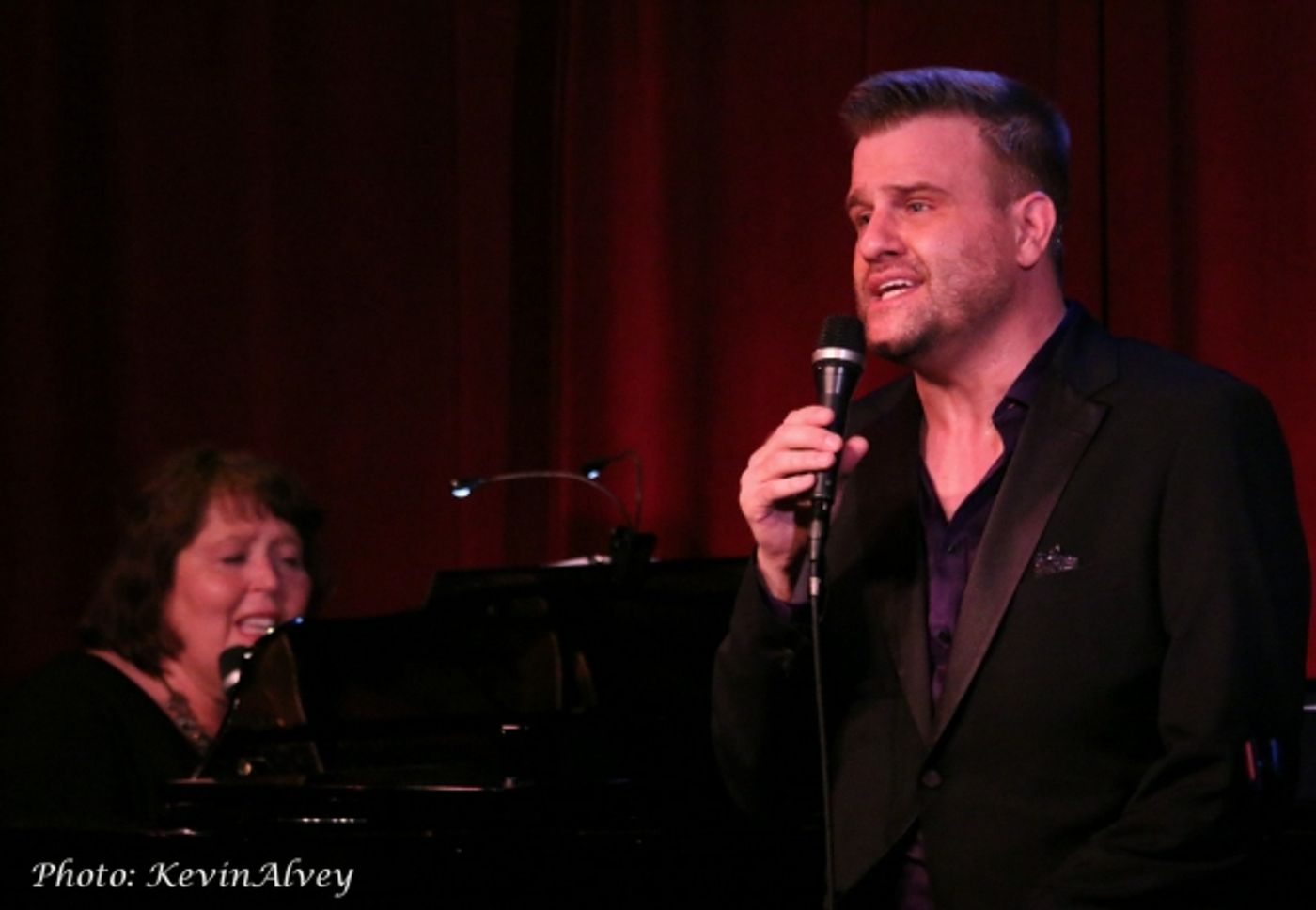 Photo Flash: NURSE JACKIE's Stephen Wallem Debuts New Show at Birland  Image