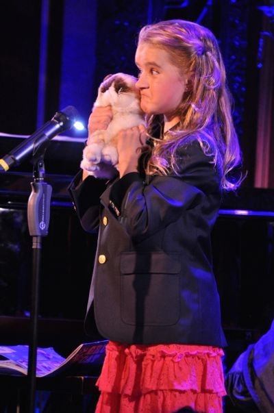 Abigail Shapiro and Grumpy Cat Photo