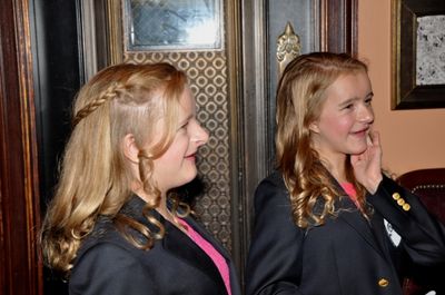 Millie Shapiro and Abigail Shapiro Photo