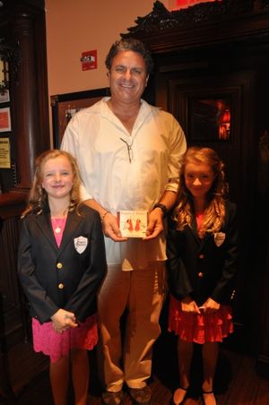 Milly Shapiro, Ray McLeod and Abigail Shapiro @ BroadwayWorld Milly Shapiro, Ray McLeod and Abigail Shapiro Photo