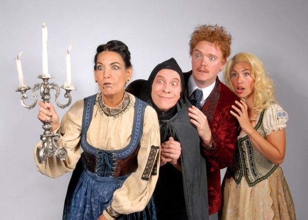 Lisa Knox, Burl Ross, Evan Howells and Danielle Valentine Photo