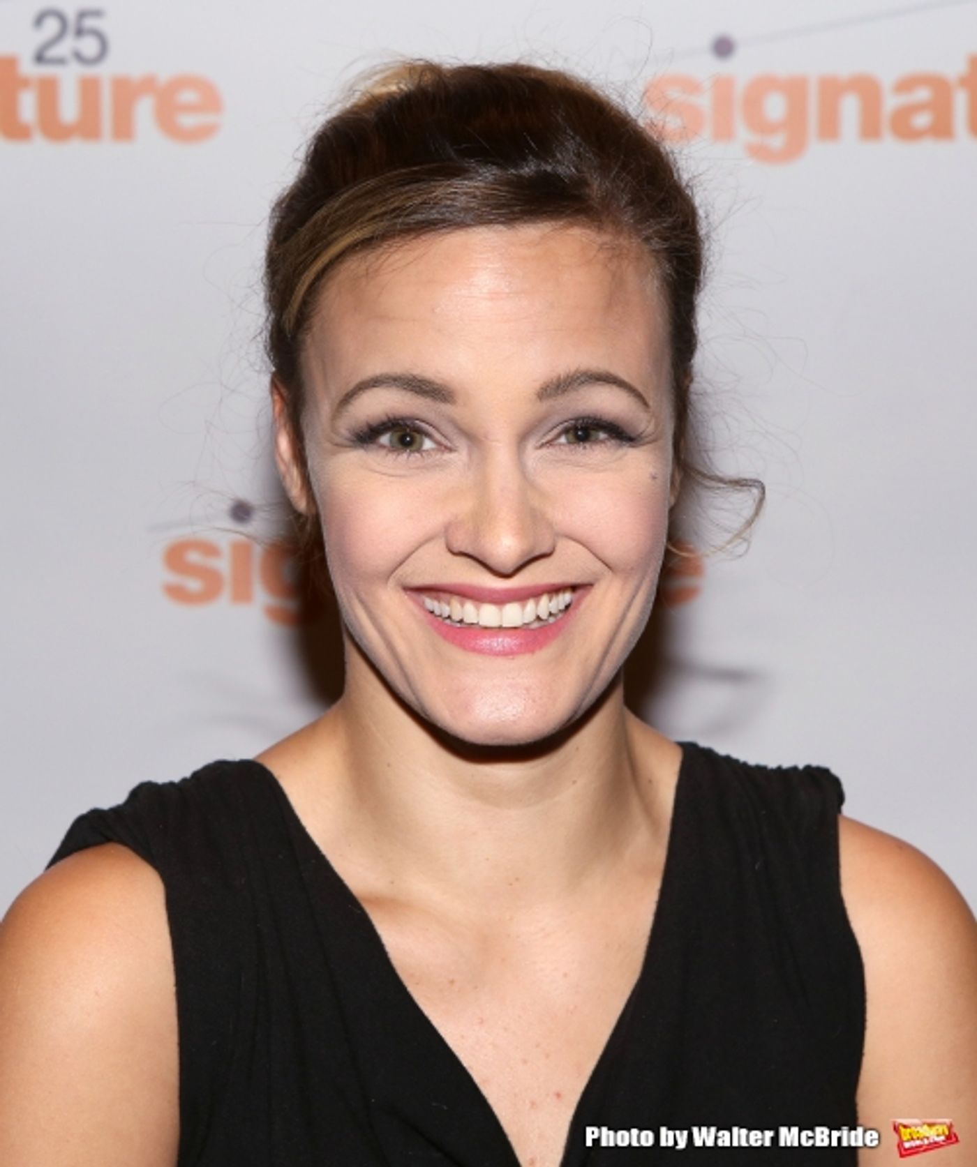 Exclusive Photo Coverage: Backstage with the Cast of Signature's SUNDAY IN THE PARK WITH GEORGE Image