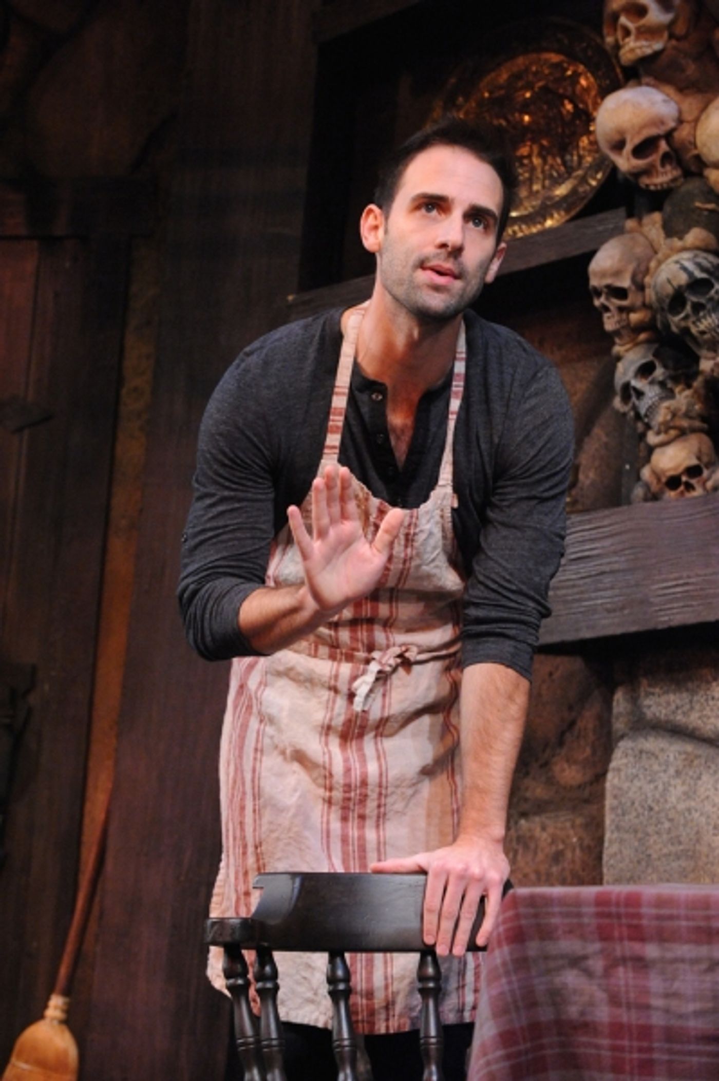 Photo Flash: First Look at Clinton Brandhagen, Danny Gavigan & Beth Hylton in Everyman Theatre's THE UNDERSTUDY  Image