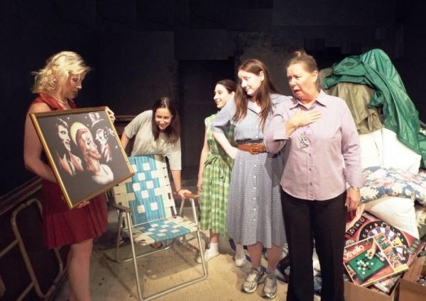 Maryalice Rubins-Topoleski, Alexa Gutter, Allison Deratzian, Vicky Czarnik, and Virgi Photo