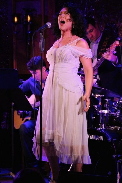 Jen Burleigh-Bentz performs ''I Do'' Photo