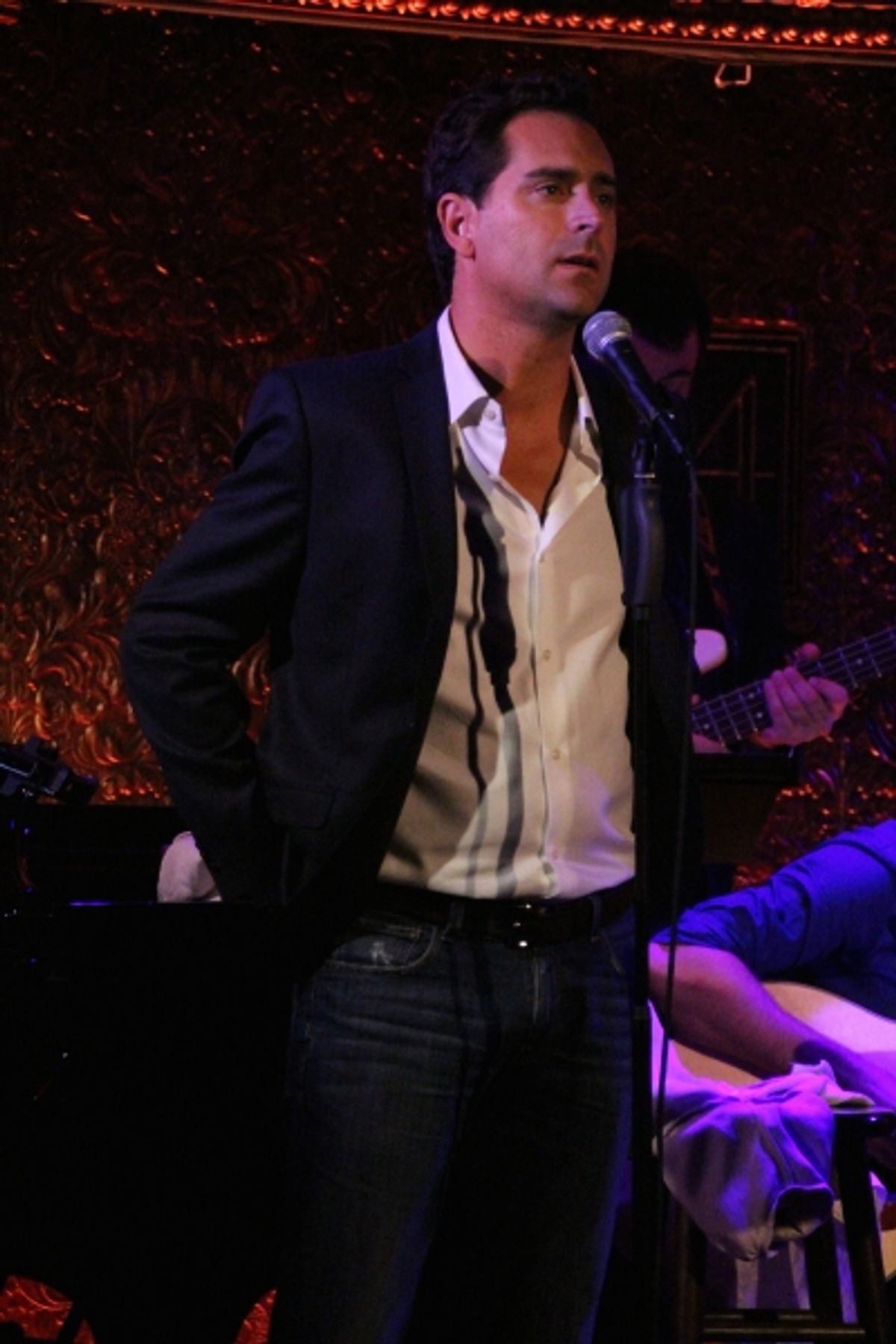 Todd Gearhart performs ''Tell Me'' at 