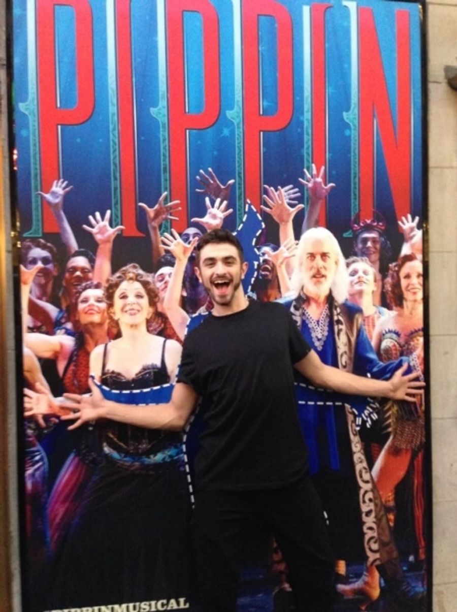 Photo Flash: SO YOU THINK YOU CAN DANCE Winner Ricky Ubeda Visits PIPPIN on Broadway Image