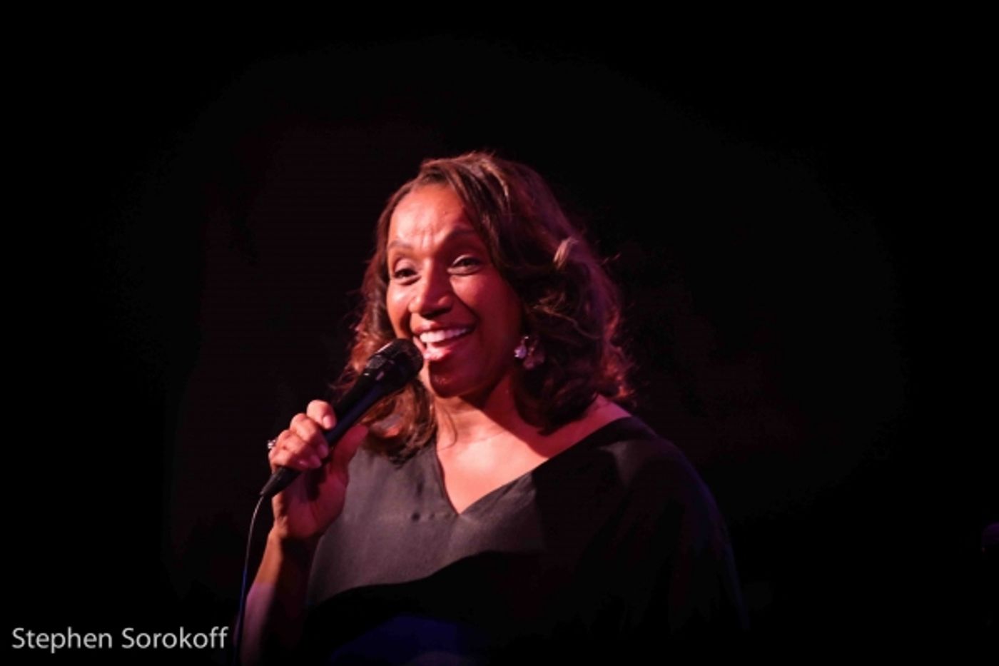 Photo Coverage: Kathy Sledge Brings THE BRIGHTER SIDE OF DAY to the Metropolitan Roon Photo Coverage: Kathy Sledge Brings THE BRIGHTER SIDE OF DAY to the Metropolitan Roon Image