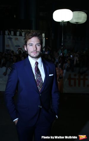 Sam Claflin   Photo