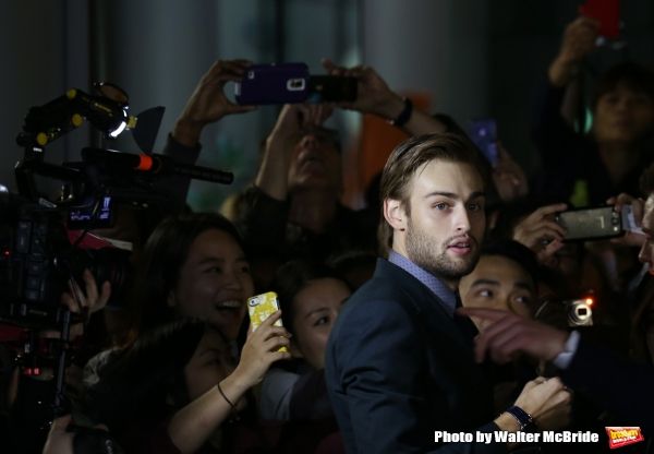 Douglas Booth  Photo