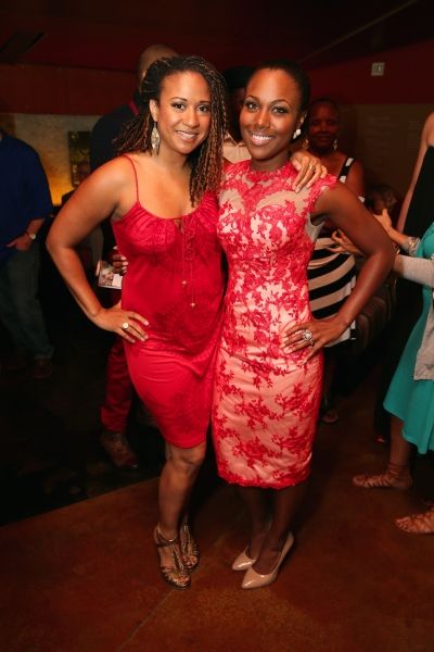 Actress Tracie Thoms and cast member DeWanda Wise Photo