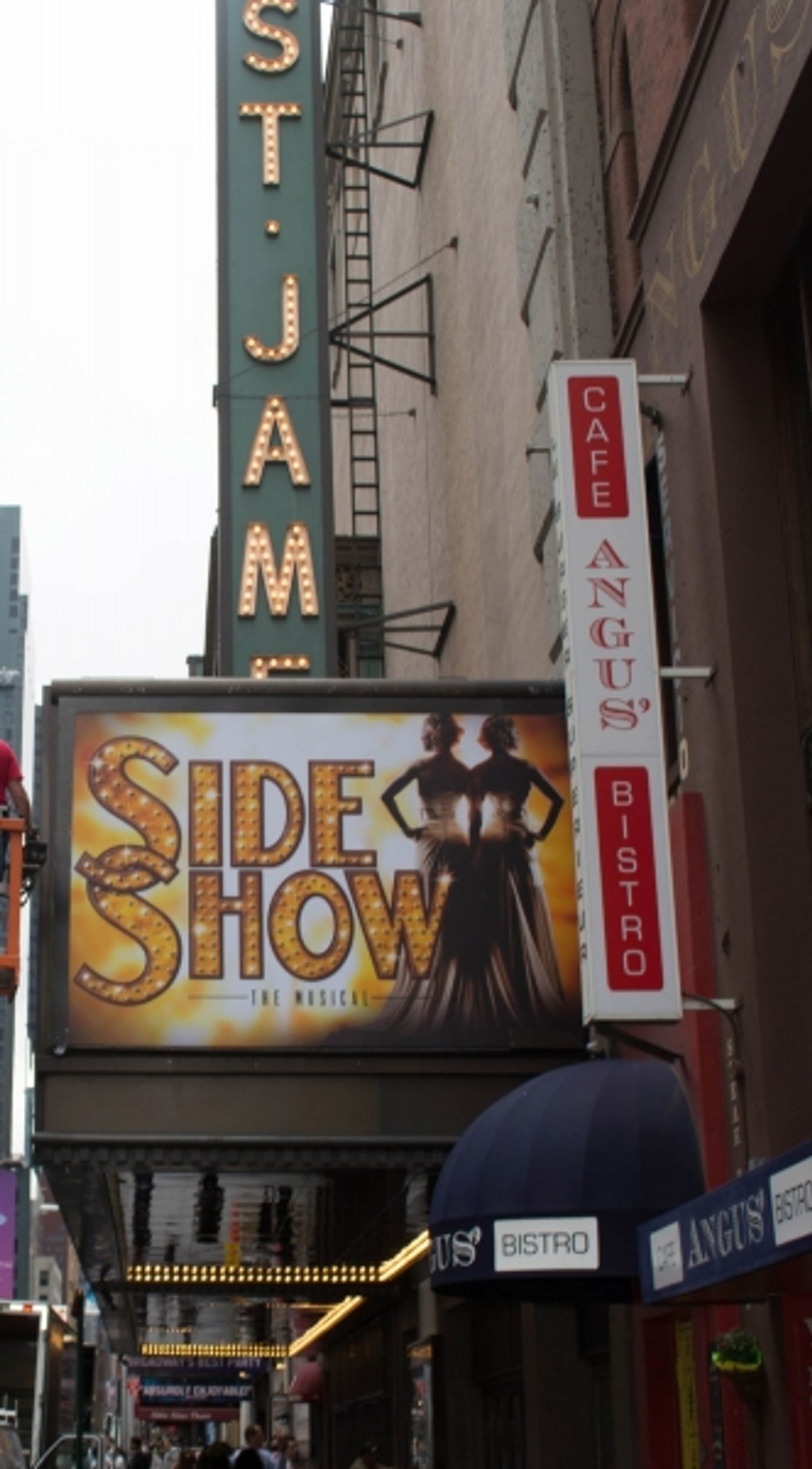 Photo Flash: Marquee Goes Up for Broadway's SIDE SHOW  Image