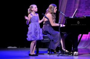 Alex-Renee and Iris Davies @ BroadwayWorld Alex-Renee and Iris Davies Photo