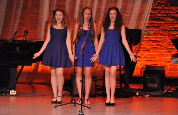 Jessica Doherty, Hannah Lewis and Melody Munitz Photo